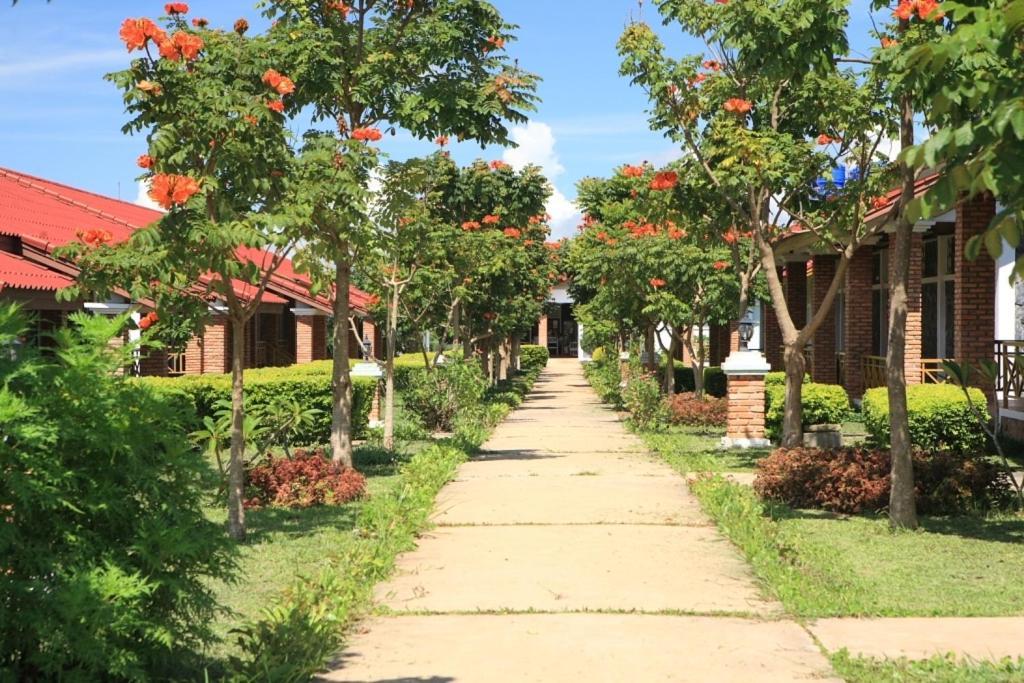 Muang Phônsavan Vansana Plain Of Jars Hotel מראה חיצוני תמונה