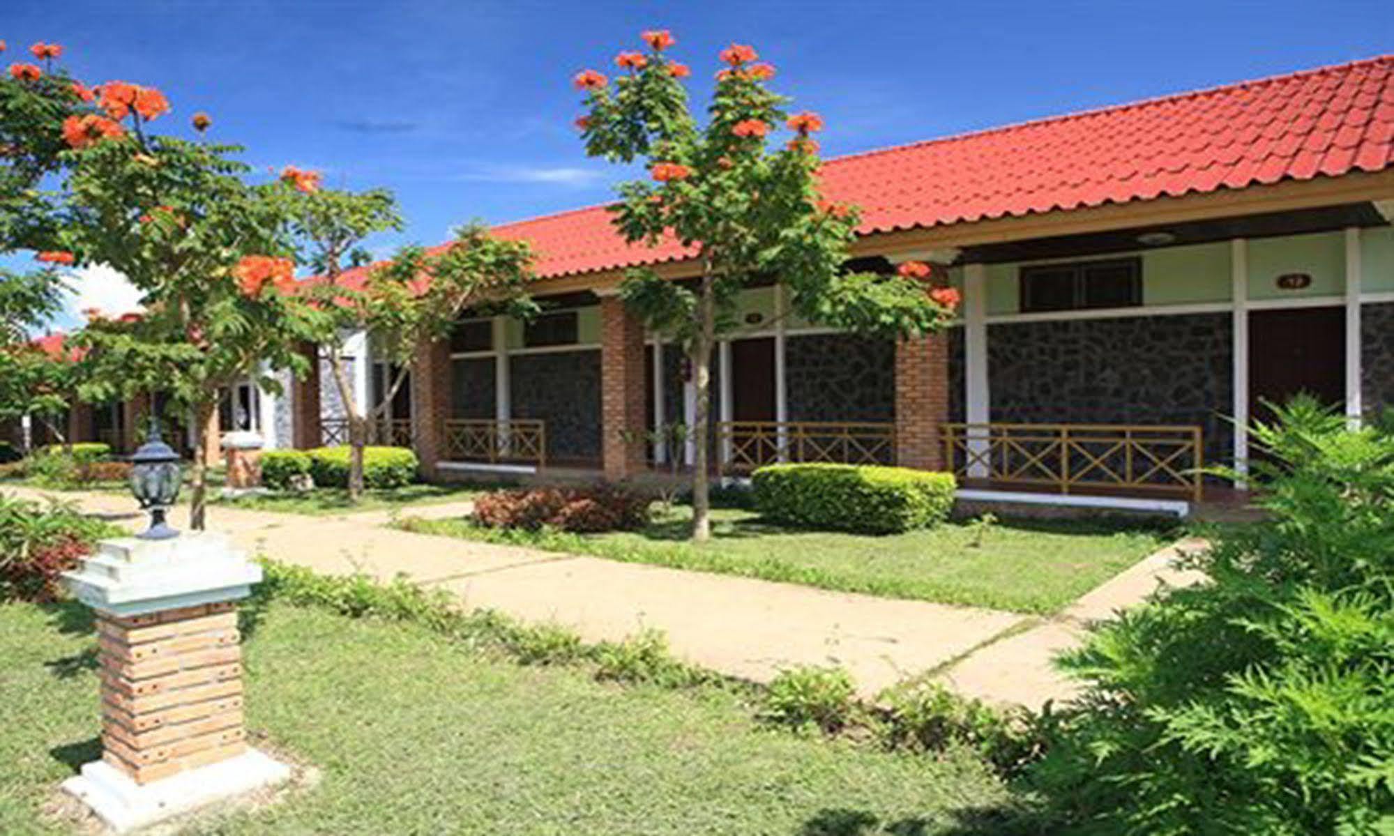Muang Phônsavan Vansana Plain Of Jars Hotel מראה חיצוני תמונה