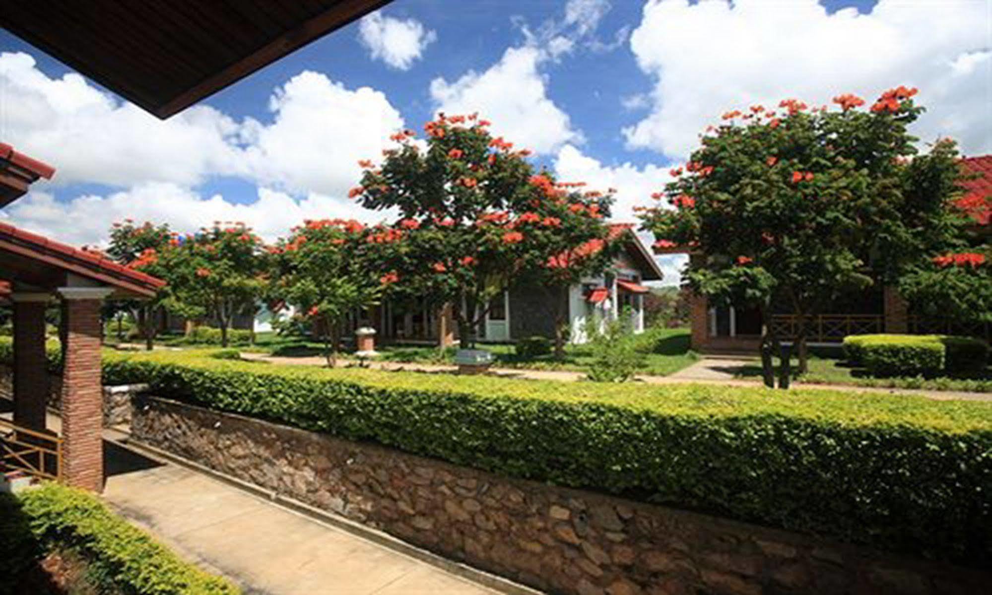 Muang Phônsavan Vansana Plain Of Jars Hotel מראה חיצוני תמונה